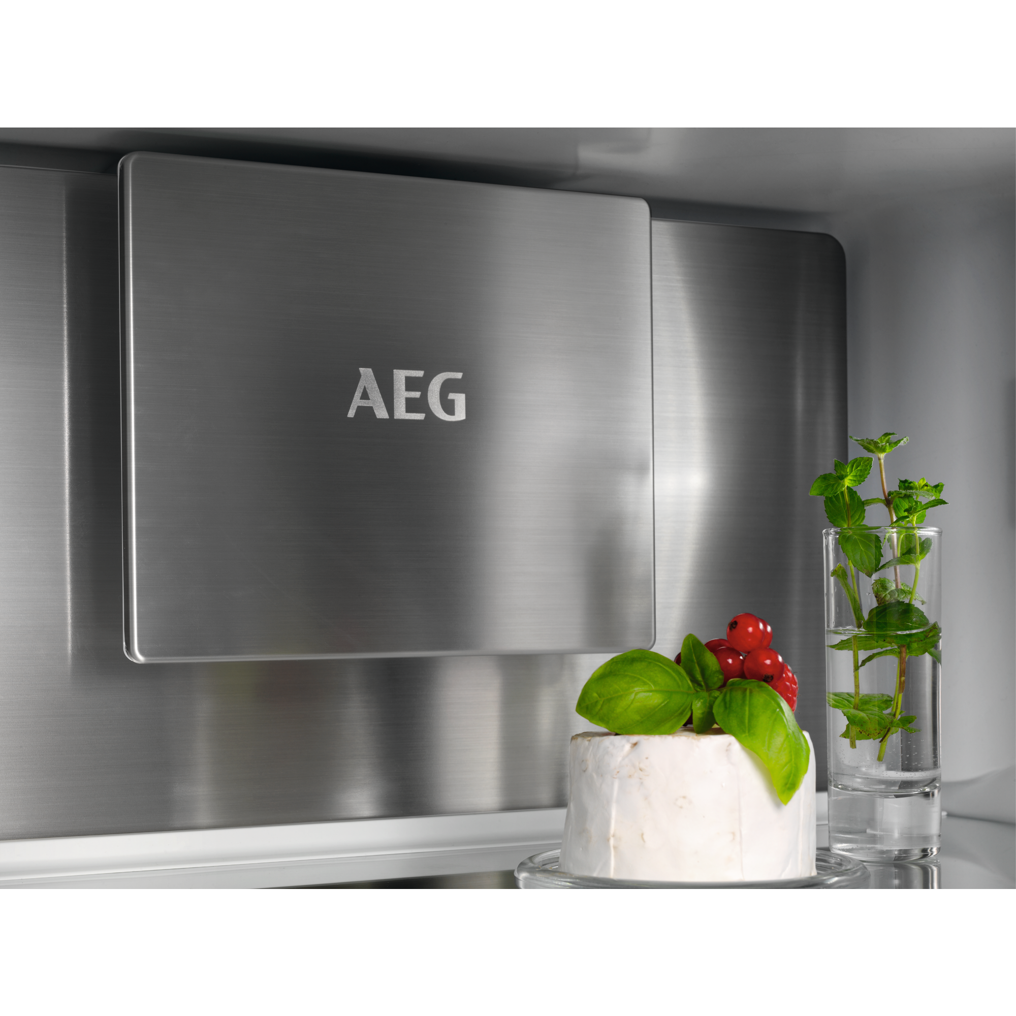 AEG EK8B18C Kühl- / Gefrierkombination